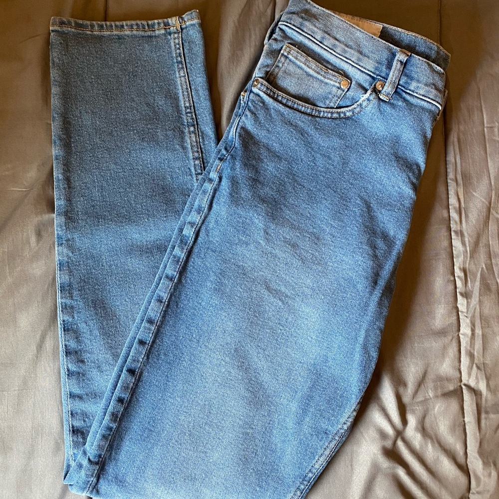MENS light wash jeans (H&M)